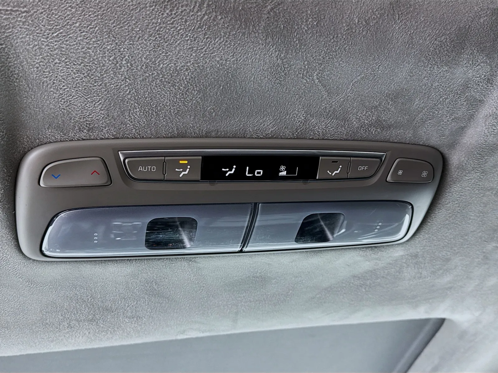 2022 Kia Telluride SX - Photo 17