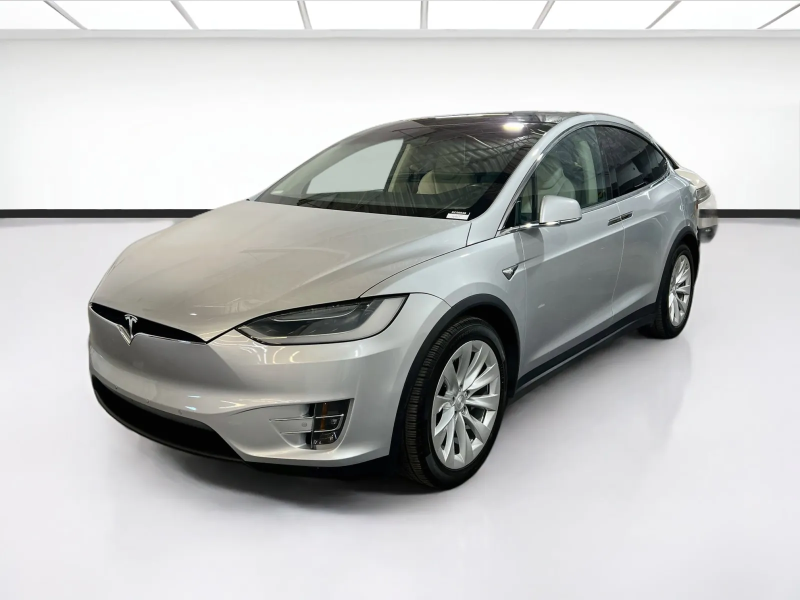 Silver 2018 Tesla Model X 75D for sale in Chandler, AZ