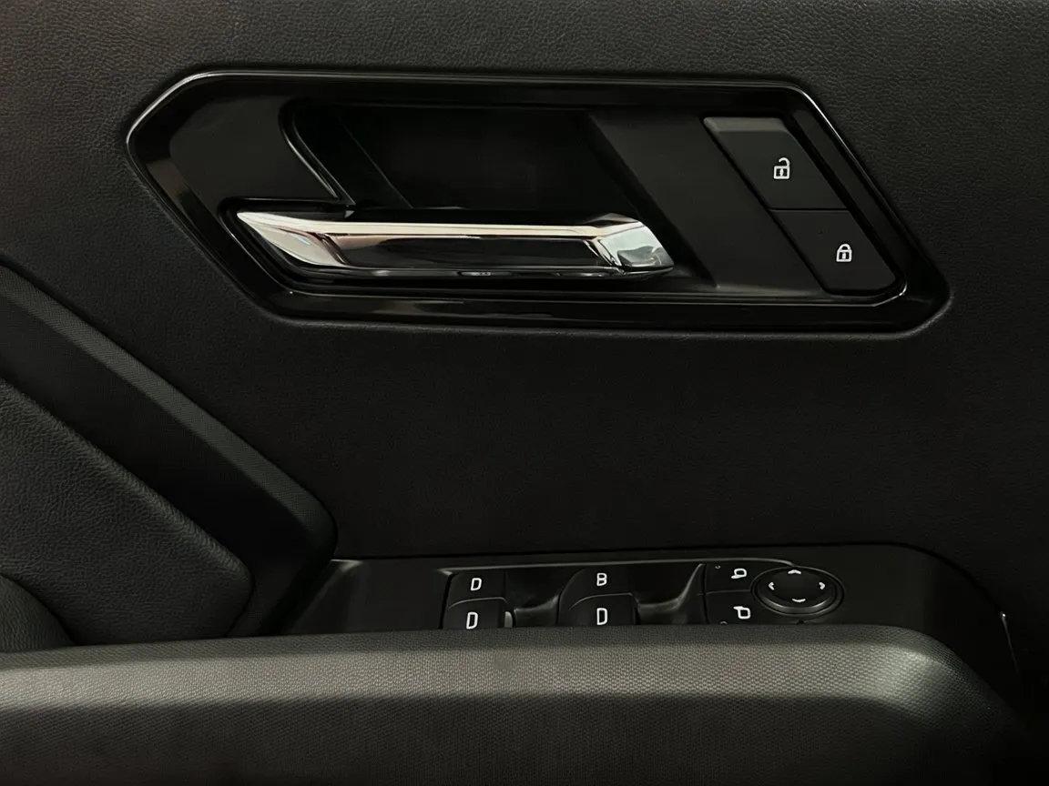 Chevrolet Colorado photo 13