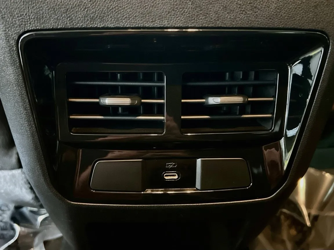 Chevrolet Colorado photo 17