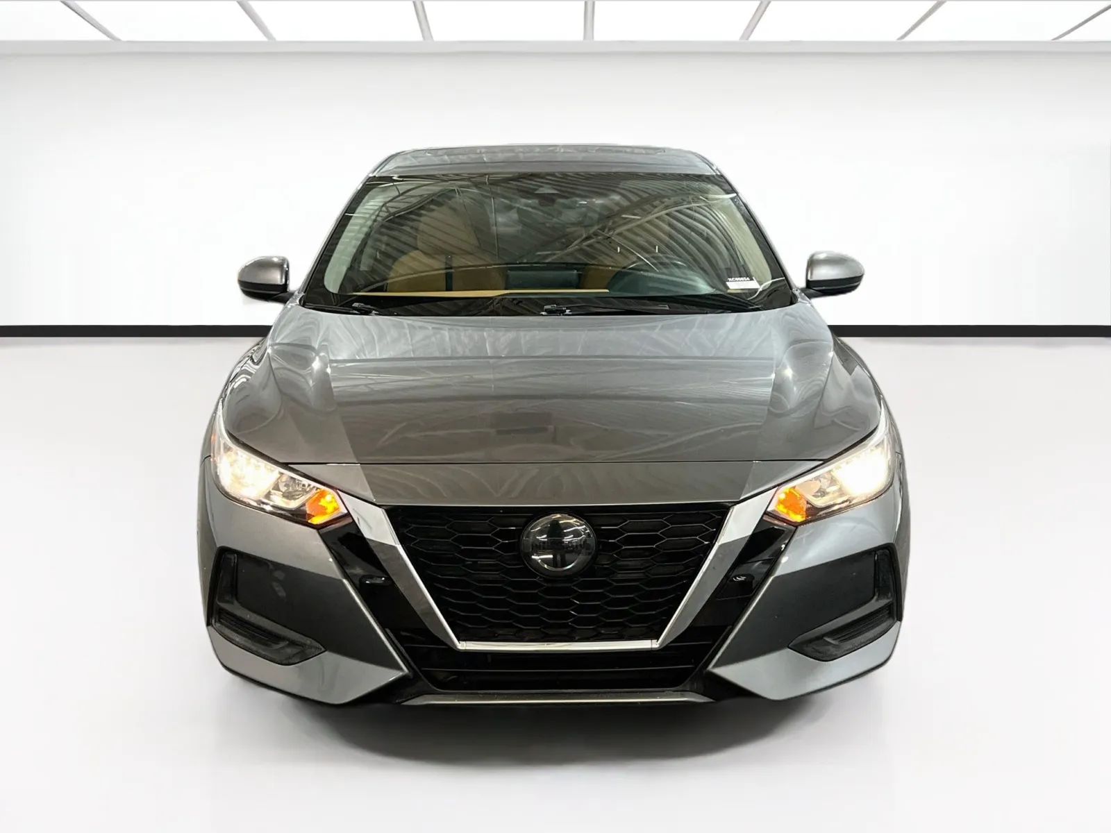 Nissan Sentra photo 2