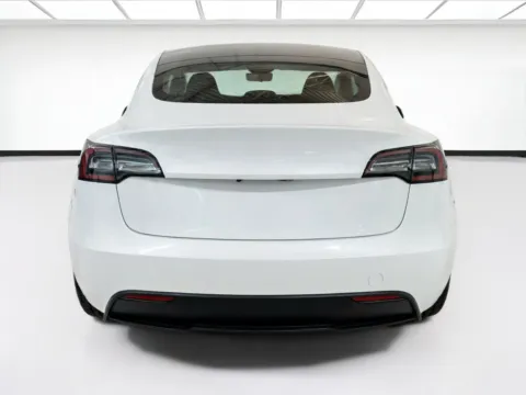 More photos of 2022 Tesla Model 3 at STG Chandler, AZ