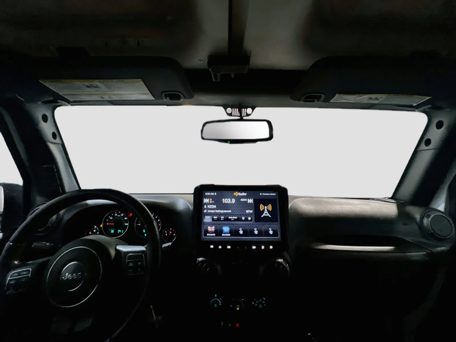 Jeep Wrangler photo 15