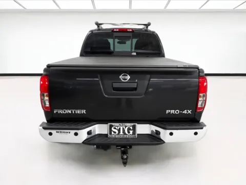 More photos of 2021 Nissan Frontier PRO-4X at STG Chandler, AZ