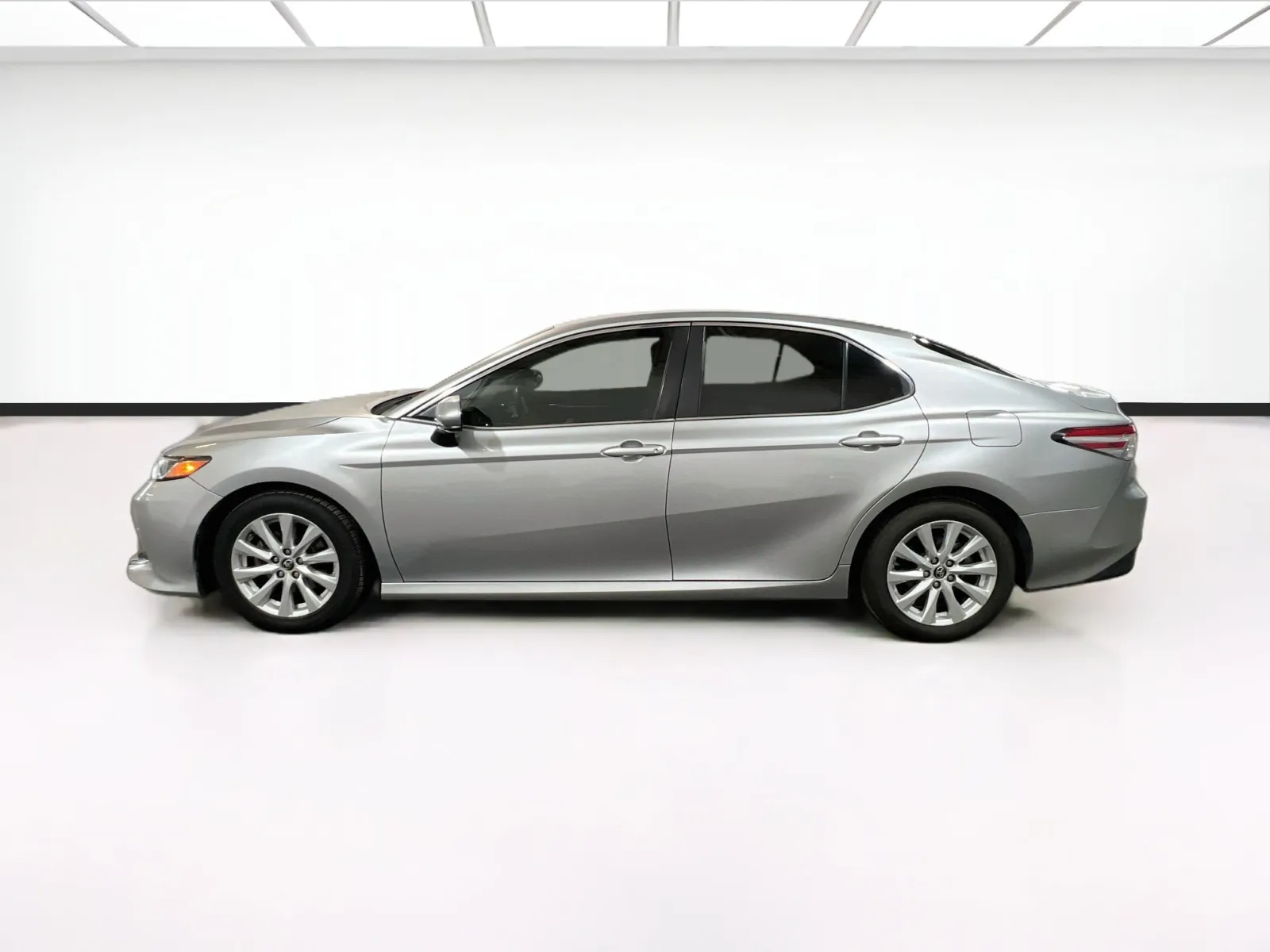 Toyota Camry photo 21