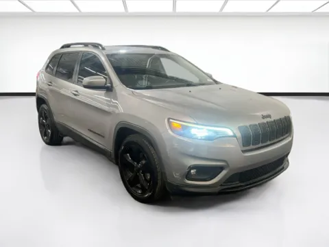 Another view of 2019 Jeep Cherokee Altitude for sale in Chandler, AZ at STG Chandler