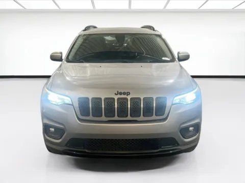 Photos of 2019 Jeep Cherokee Altitude for sale in Chandler, AZ at STG Chandler
