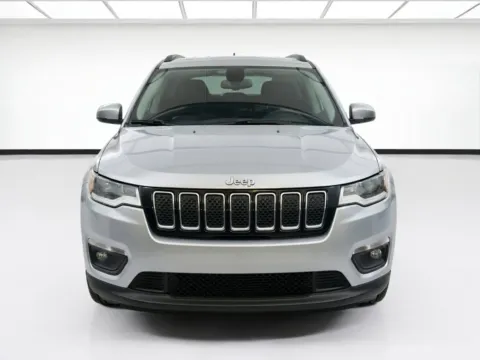 Photos of 2019 Jeep Cherokee Altitude for sale in Chandler, AZ at STG Chandler