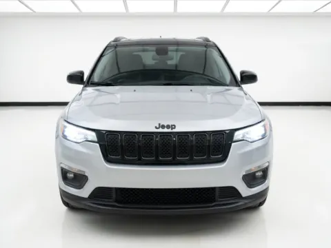 Photos of 2019 Jeep Cherokee Altitude for sale in Chandler, AZ at STG Chandler