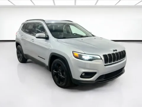 Another view of 2019 Jeep Cherokee Altitude for sale in Chandler, AZ at STG Chandler