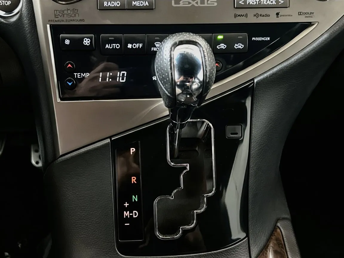 Lexus RX photo 13