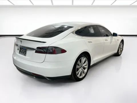 More photos of 2013 Tesla Model S Performance at STG Chandler, AZ