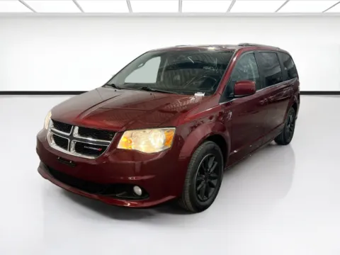 Red 2019 Dodge Grand Caravan SXT for sale in Chandler, AZ