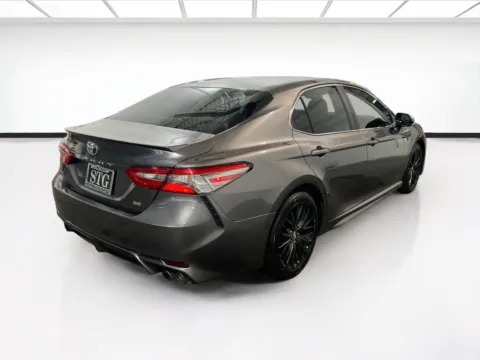 More photos of 2018 Toyota Camry SE at STG Chandler, AZ