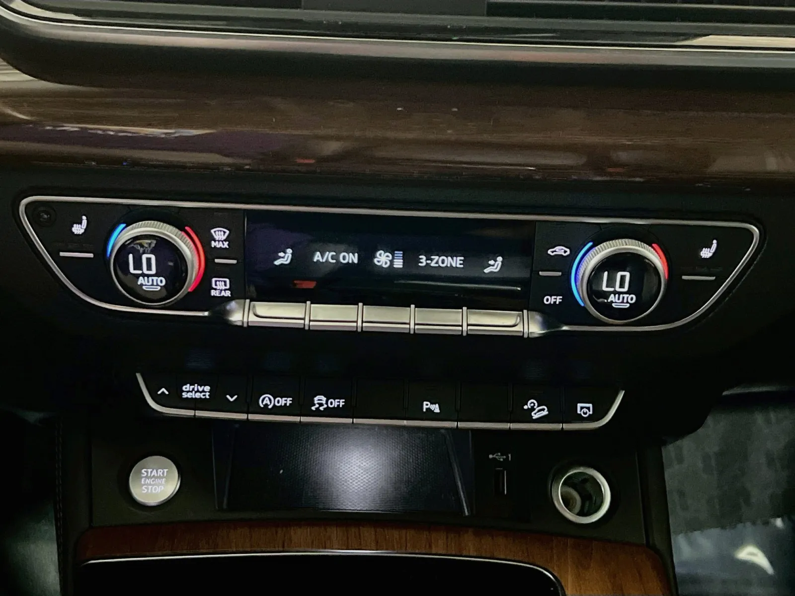 Audi Q5 photo 11