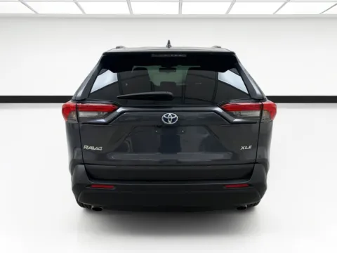 More photos of 2021 Toyota RAV4 XLE at STG Chandler, AZ