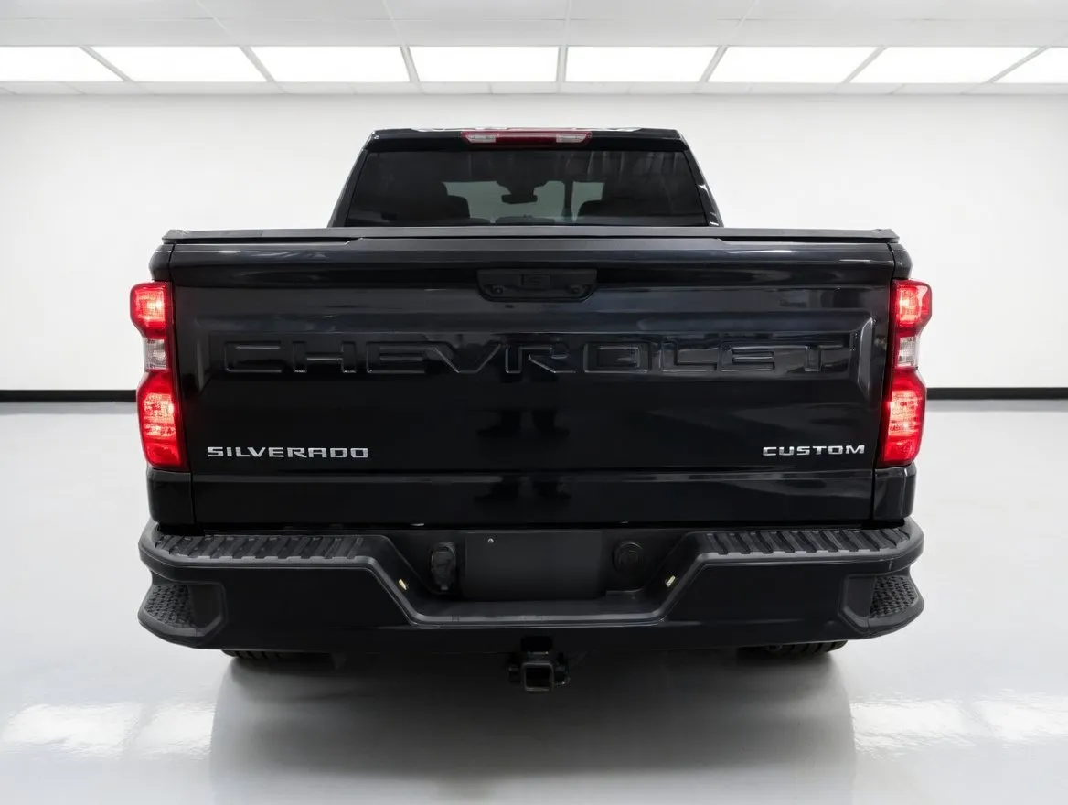 Chevrolet Silverado photo 5