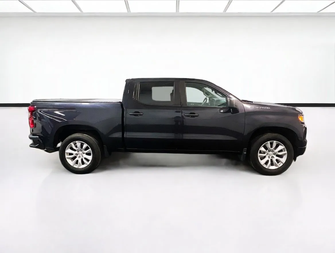Chevrolet Silverado photo 22