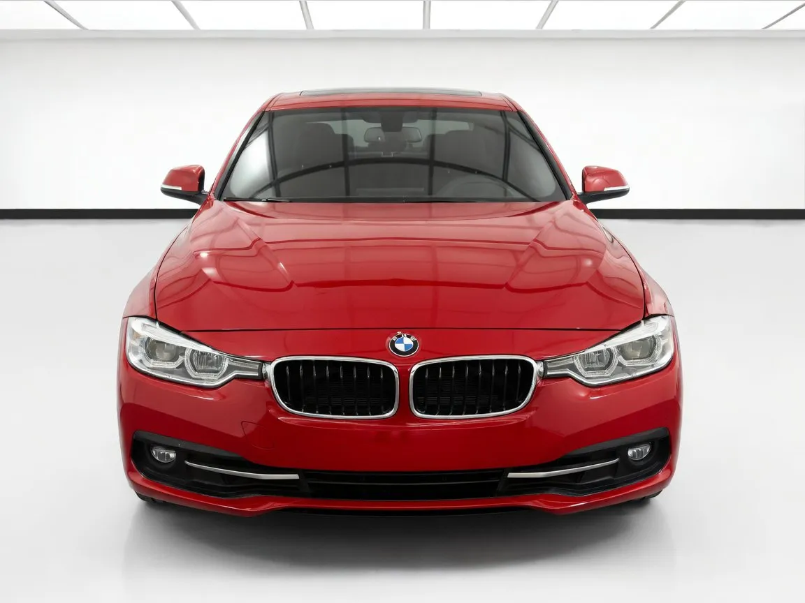 BMW 3 Series photo 2