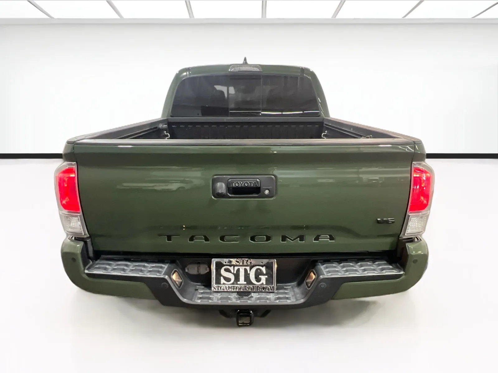 Toyota Tacoma photo 5