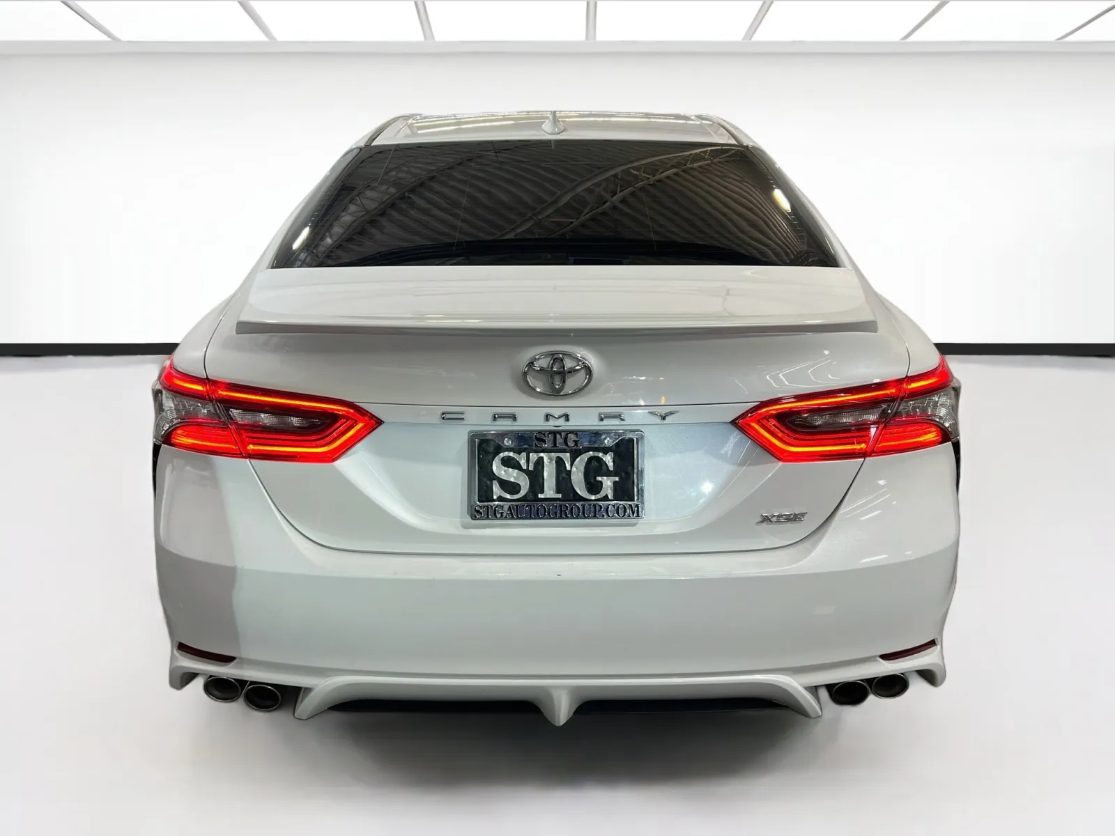 Toyota Camry photo 5