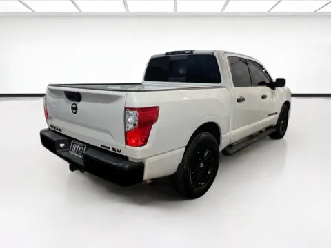More photos of 2019 Nissan Titan SV at STG Chandler, AZ