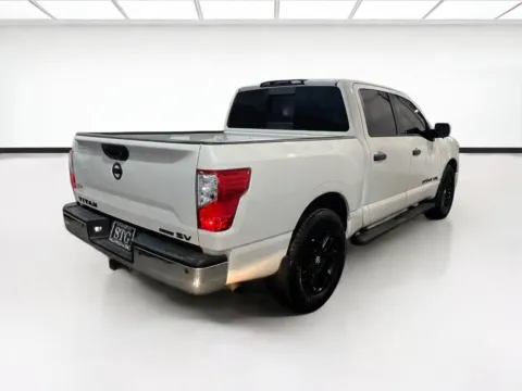 More photos of 2019 Nissan Titan SV at STG Chandler, AZ