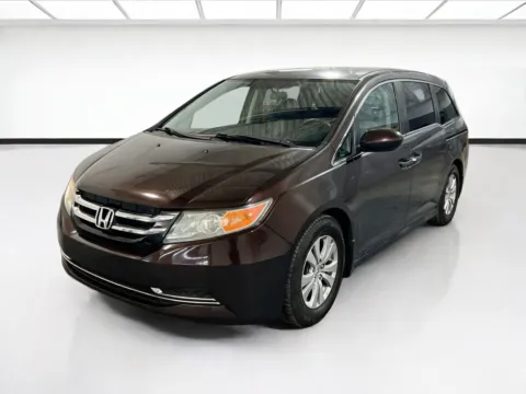 Brown 2016 Honda Odyssey SE for sale in Chandler, AZ