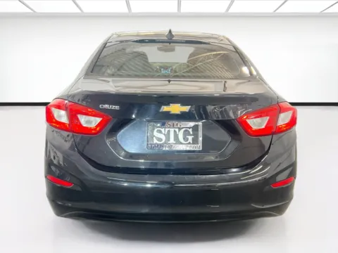 More photos of 2018 Chevrolet Cruze LS at STG Chandler, AZ