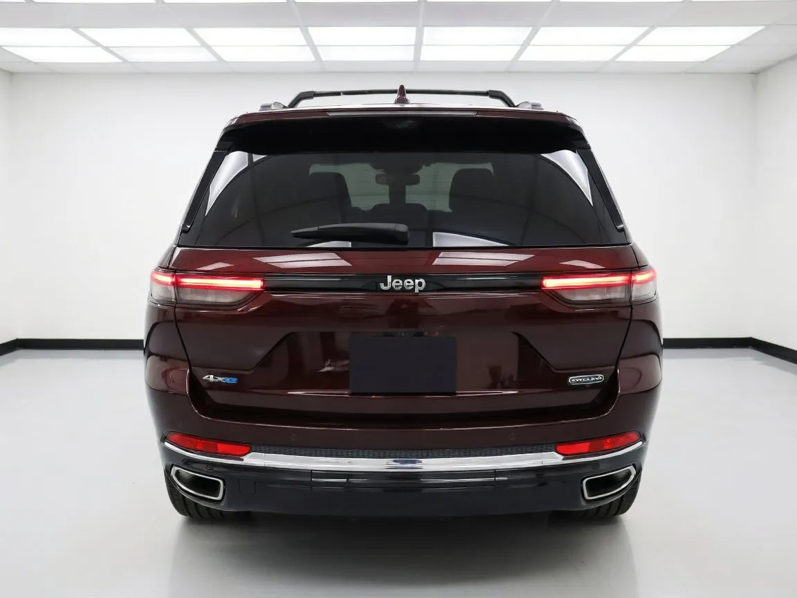 Jeep Grand Cherokee photo 5