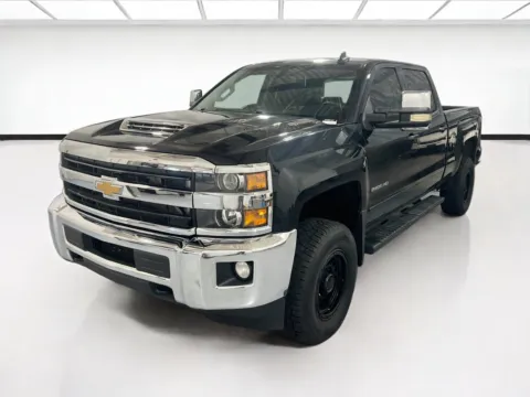 Gray 2018 Chevrolet Silverado 2500 HD LT for sale in Chandler, AZ