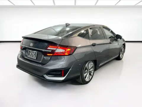 More photos of 2018 Honda Clarity Plug-In Hybrid Touring at STG Chandler, AZ