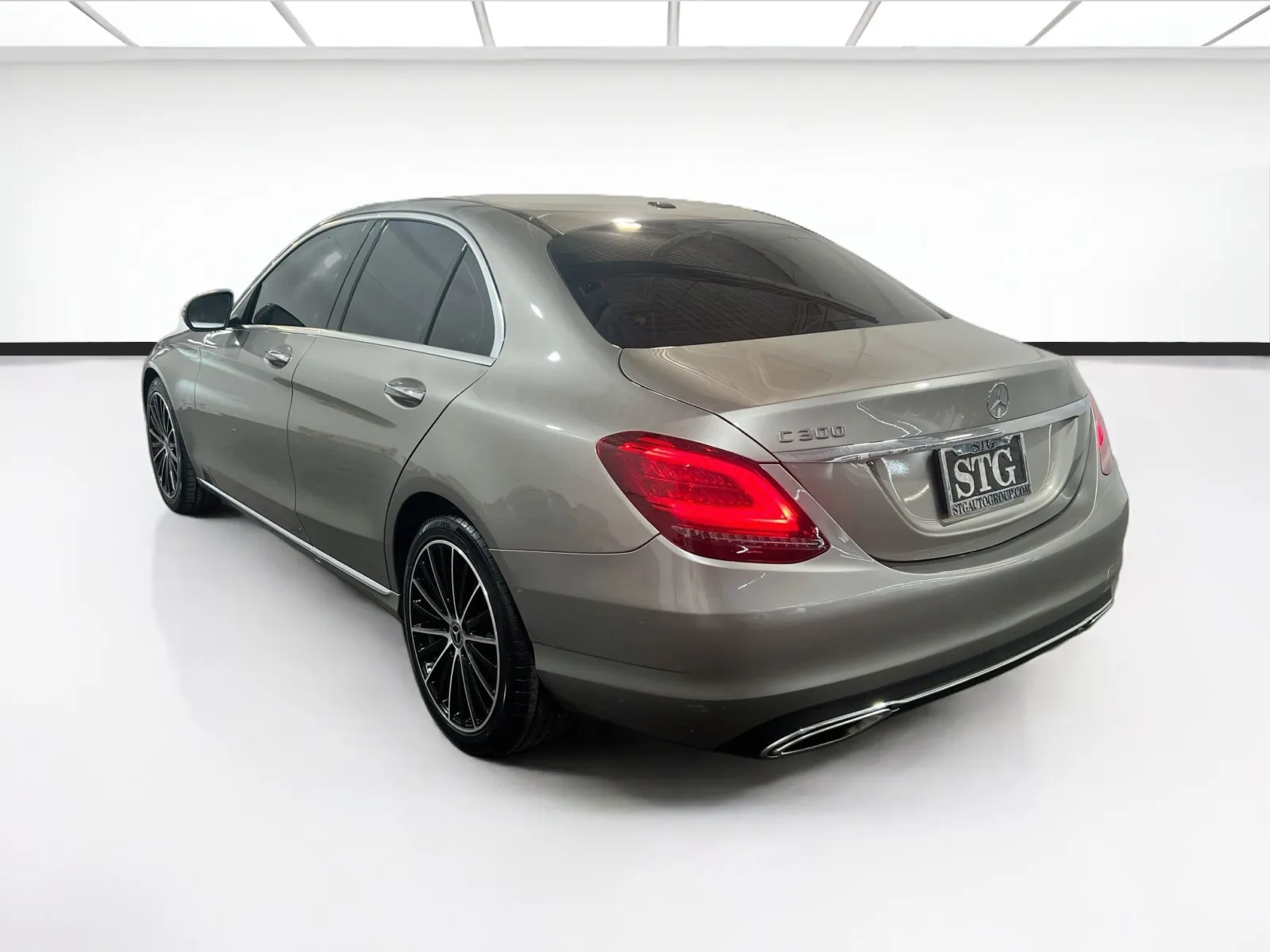 Mercedes-Benz C-Class photo 6