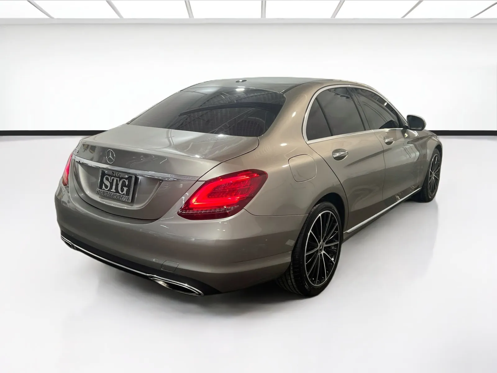 Mercedes-Benz C-Class photo 4