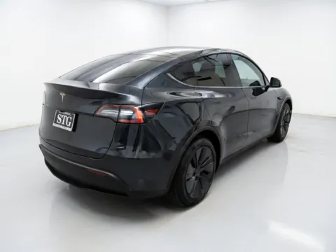 More photos of 2024 Tesla Model Y Long Range at STG Chandler, AZ