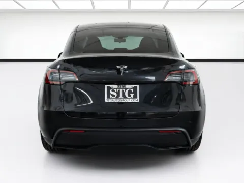 More photos of 2024 Tesla Model Y Long Range at STG Chandler, AZ