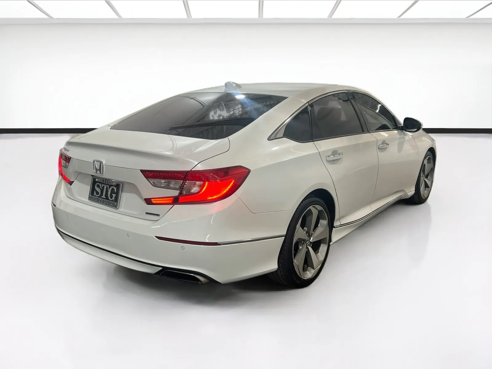 Honda Accord photo 4
