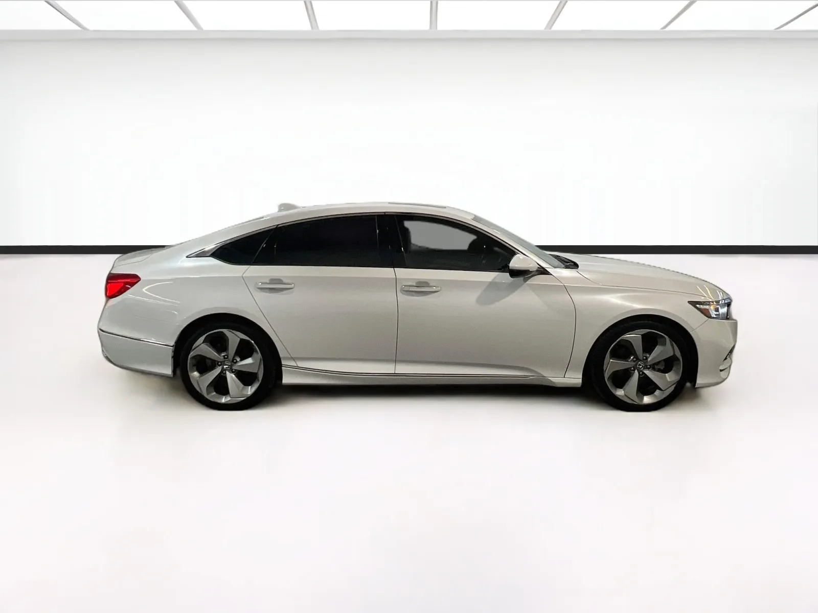 Honda Accord photo 25