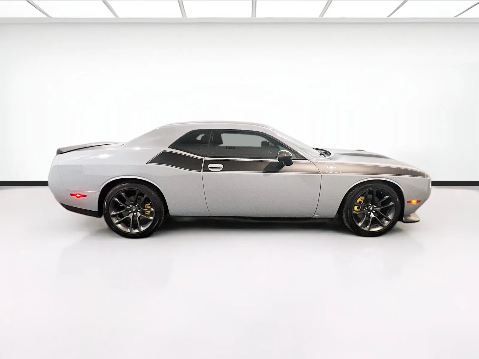 2020 Dodge Challenger R/T - Photo 22