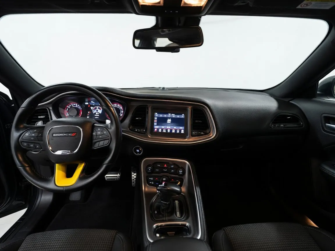 2020 Dodge Challenger R/T - Photo 15