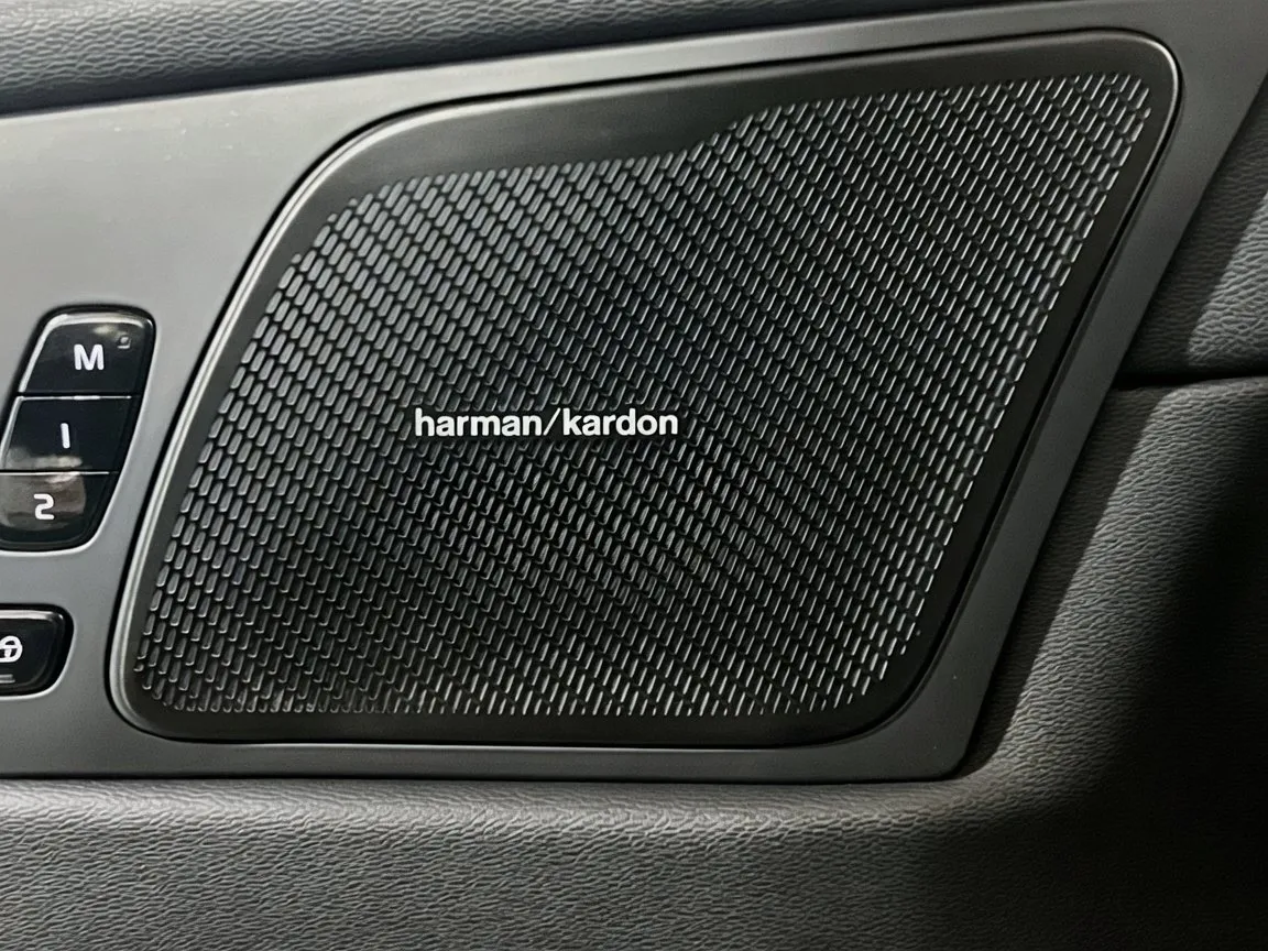 Volvo XC60 photo 15