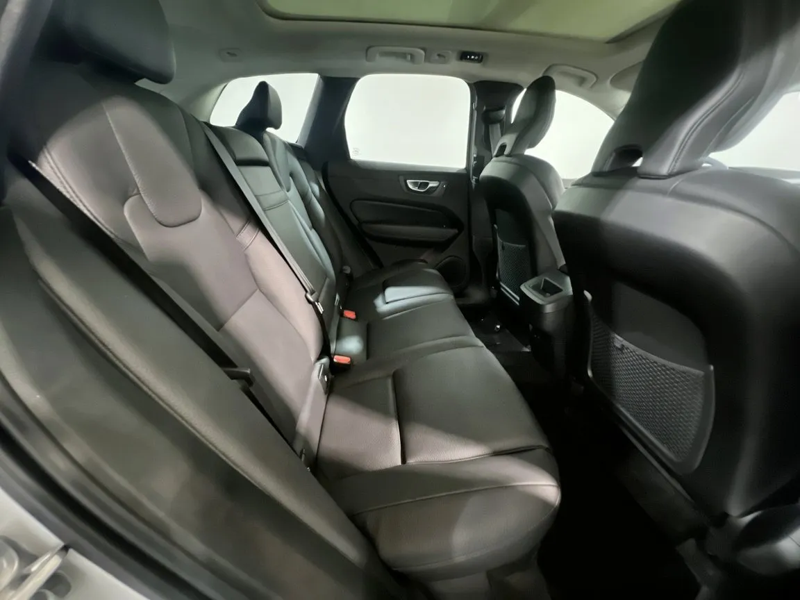 Volvo XC60 photo 21
