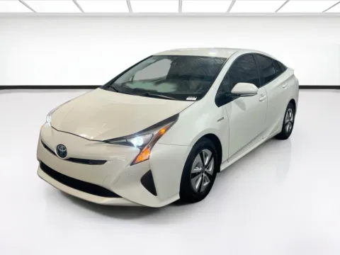White 2018 Toyota Prius Two for sale in Chandler, AZ