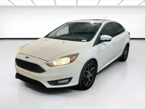 White 2017 Ford Focus SEL for sale in Chandler, AZ