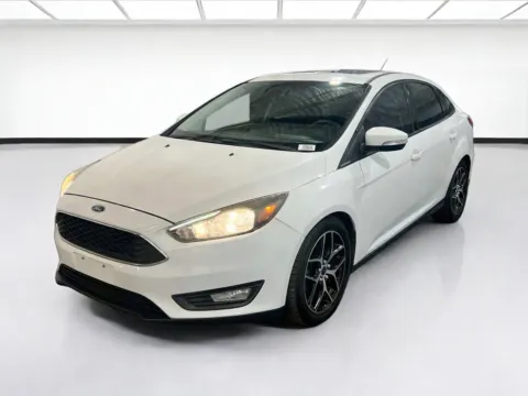 White 2017 Ford Focus SEL for sale in Chandler, AZ