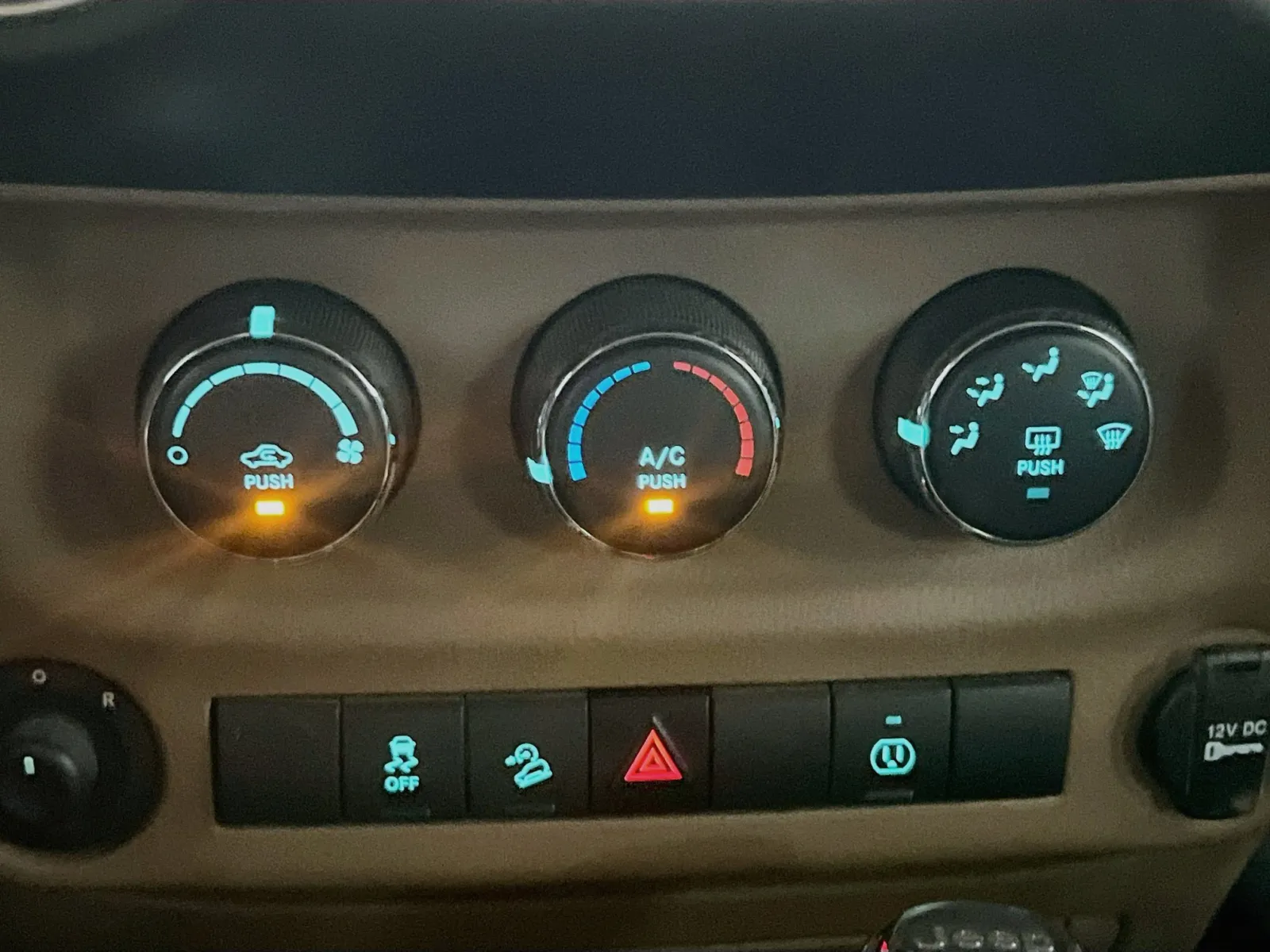 Jeep Wrangler photo 10