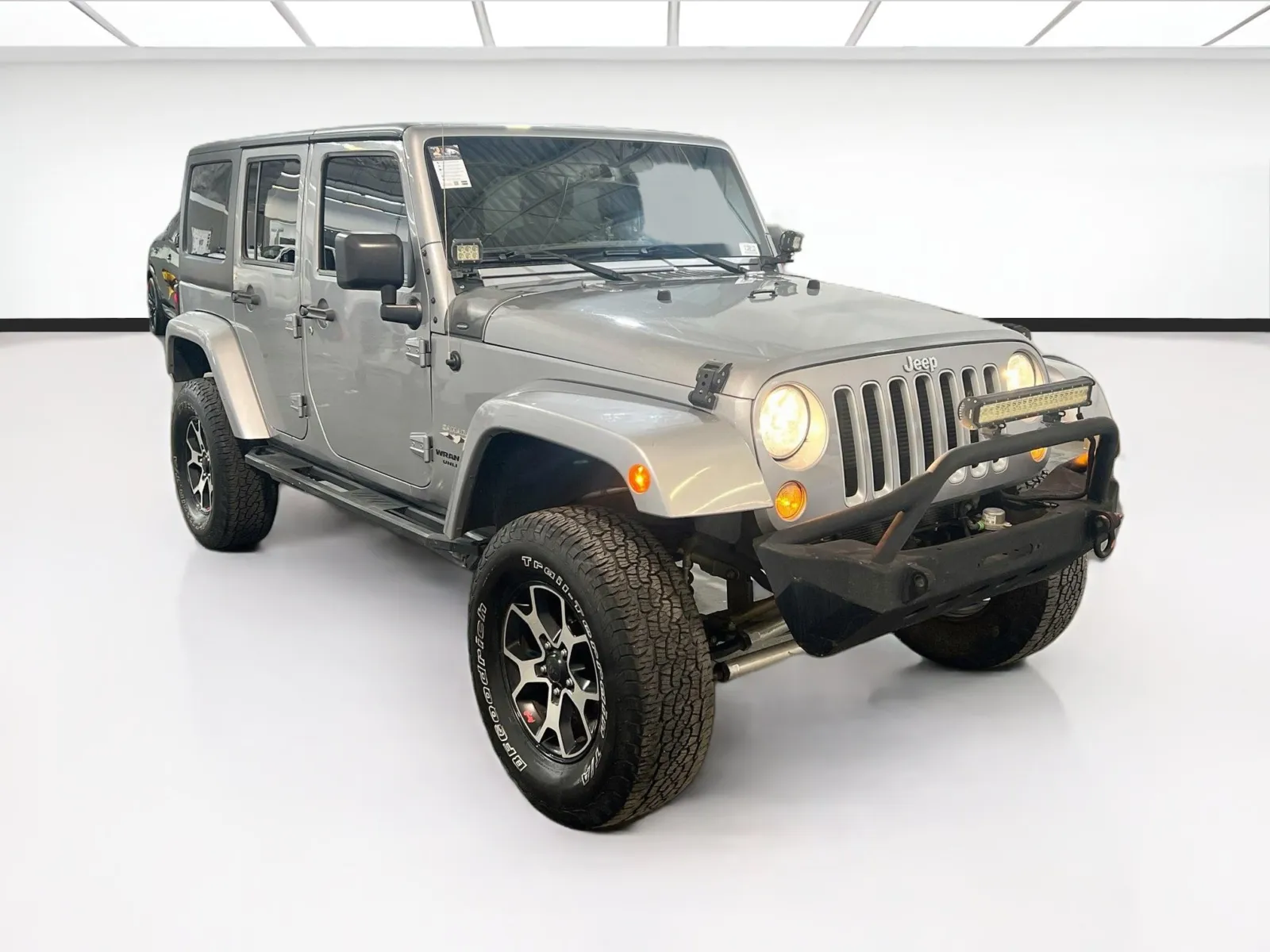 Jeep Wrangler photo 3
