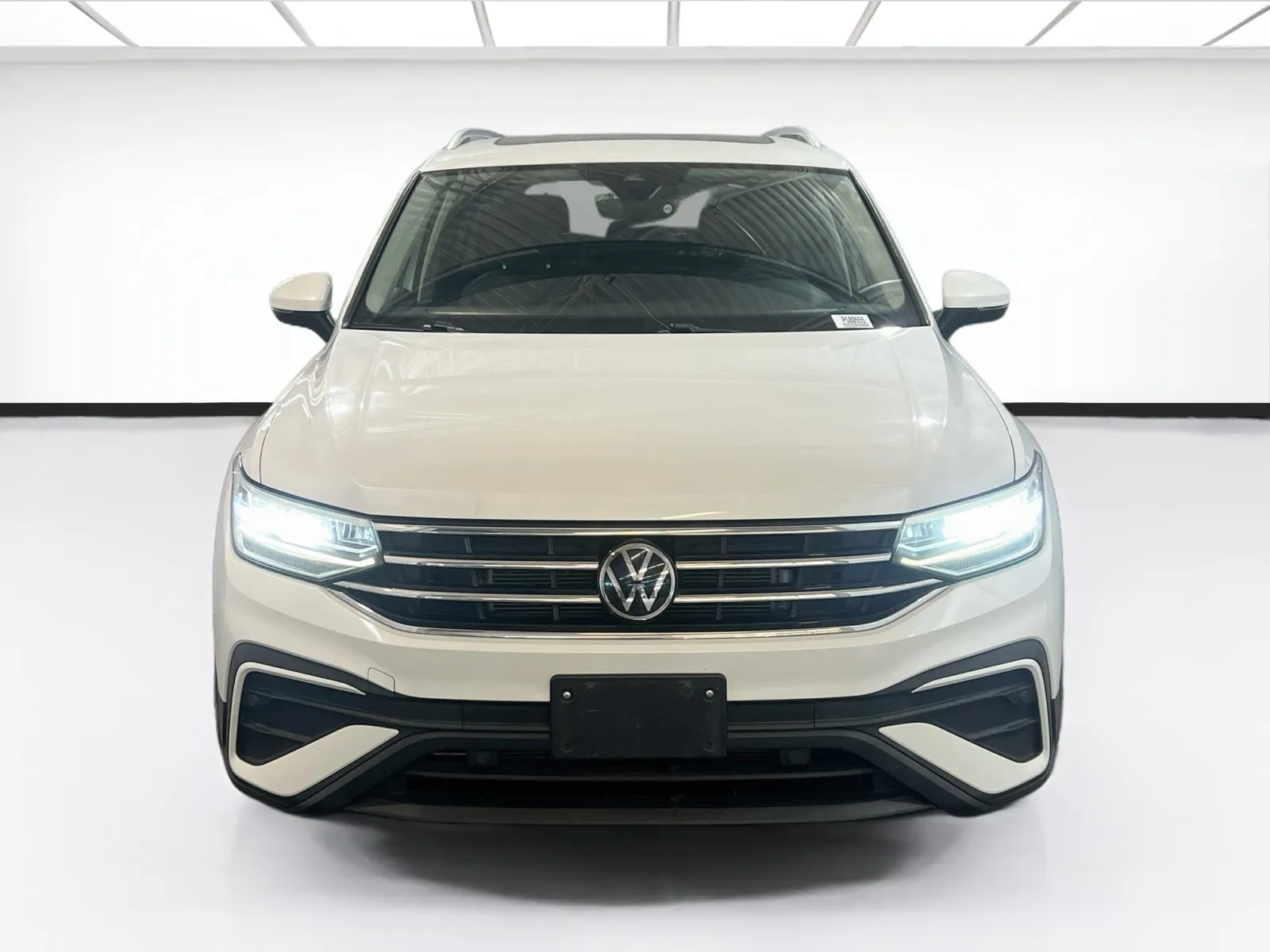 Volkswagen Tiguan photo 2