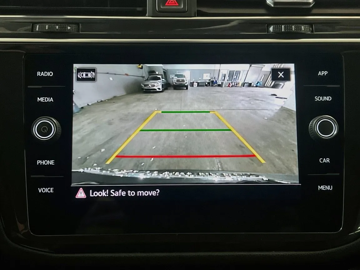 Volkswagen Tiguan photo 9