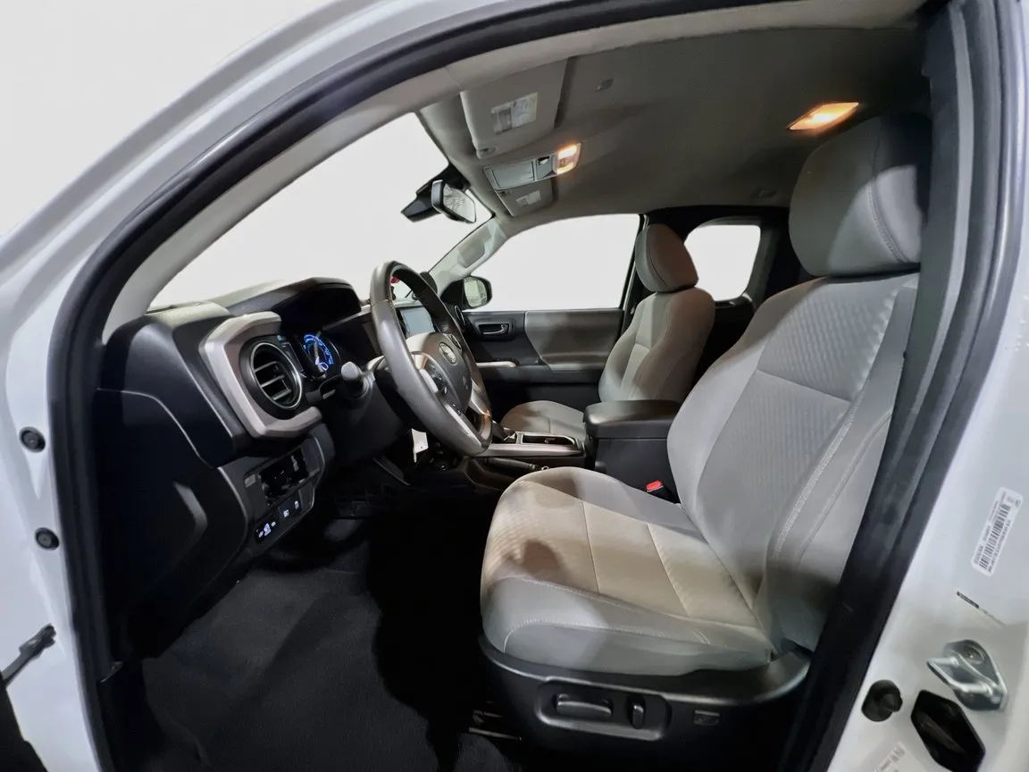2021 Toyota Tacoma SR5 - Photo 14